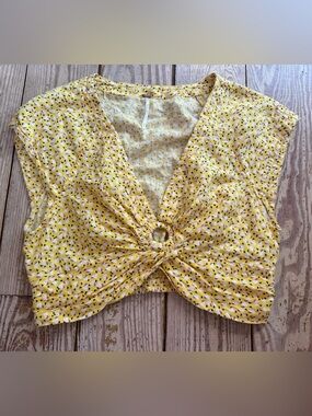 Free People Yellow Knotted Ring Front Crop Top L